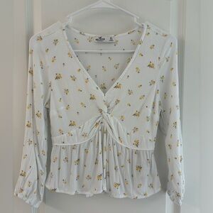Hollister XS Yellow and White Floral Top XS